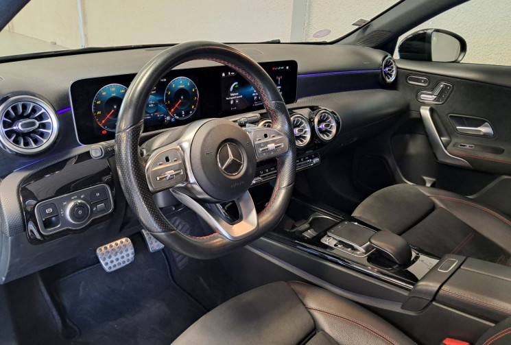 Mercedes Classe A 200 1.3 Ti 163 7G-DC  AMG LINE T / Toit ouvrant / Tête Haute / Sièges sport 