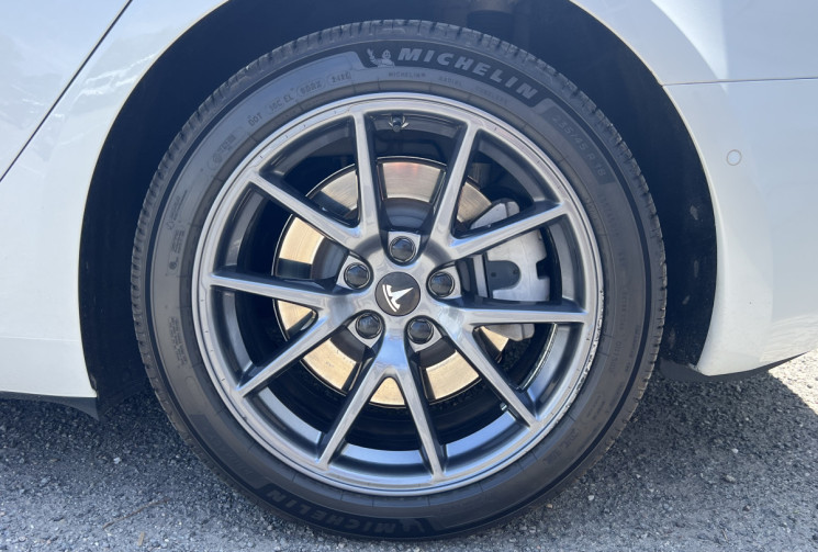 Tesla Model 3 Dual Motor Long Range AWD