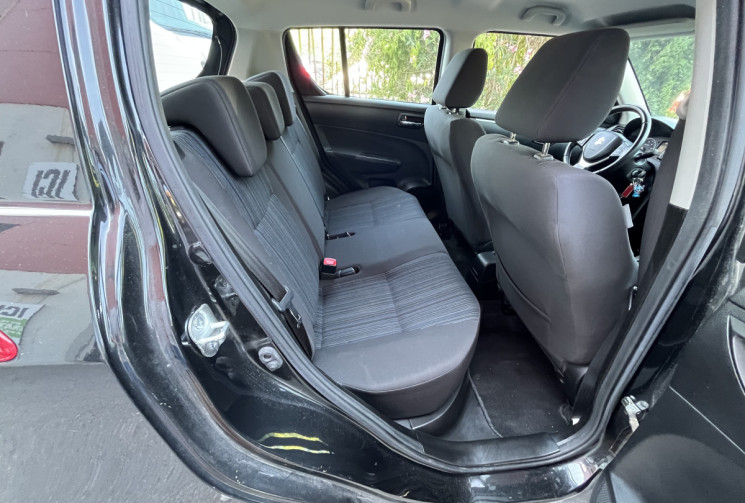 Suzuki Swift 1.3 DDIS 75 cv 5 portes
