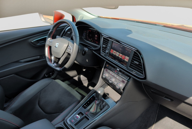 SEAT Leon 2.0 tsi 190 cv FR dsg / toit pano / virtual cockpit / carplay