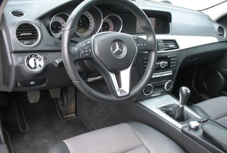 Mercedes Classe C  200 CDI 136 BVM6 AVANTGARDE