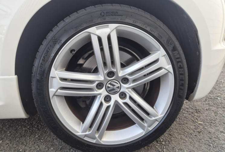 Volkswagen Scirocco R II R 2.0 TFSI DSG6 265 CV * 1ER MAIN * CARNET D'ENTRETIEN COMPLET * ORIGINE FR