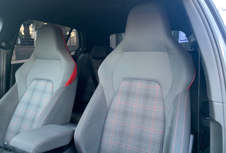 Volkswagen Golf GTI  2.0 16V 245