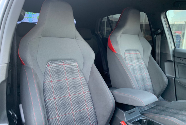 Volkswagen Golf GTI  2.0 16V 245