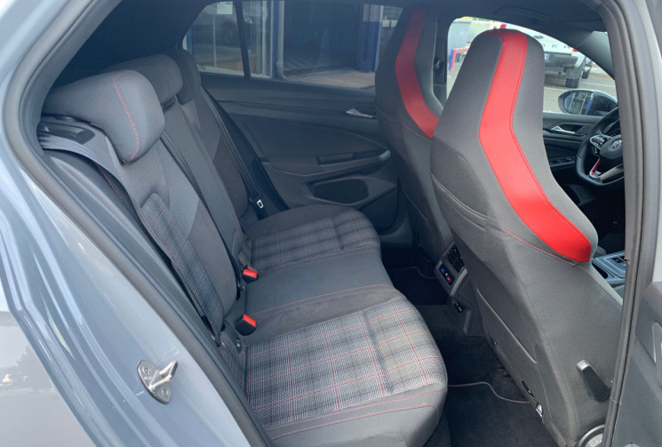 Volkswagen Golf GTI  2.0 16V 245