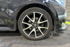 Toyota Yaris 116h Dynamic Business 5p