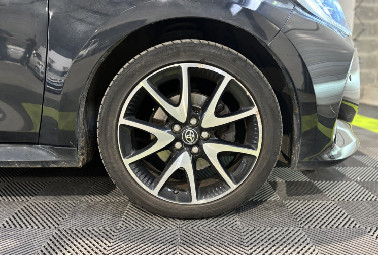 Toyota Yaris 116h Dynamic Business 5p