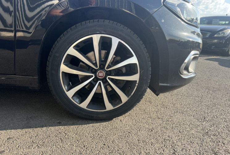 FIAT TIPO 1.4 T-jet 120 cv LOUNGE 1ère Main / CARPLAY