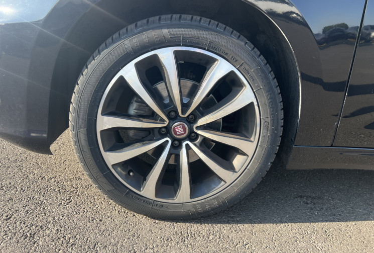 FIAT TIPO 1.4 T-jet 120 cv LOUNGE 1ère Main / CARPLAY