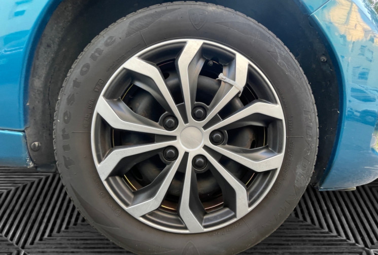 Peugeot 207 1.4i / 88 CH / CLIM