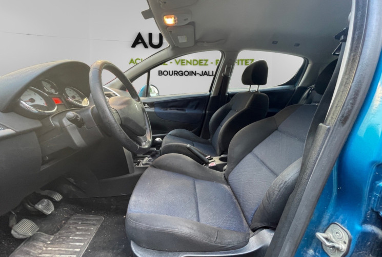 Peugeot 207 1.4i / 88 CH / PREMIÈRE MAIN / CLIM