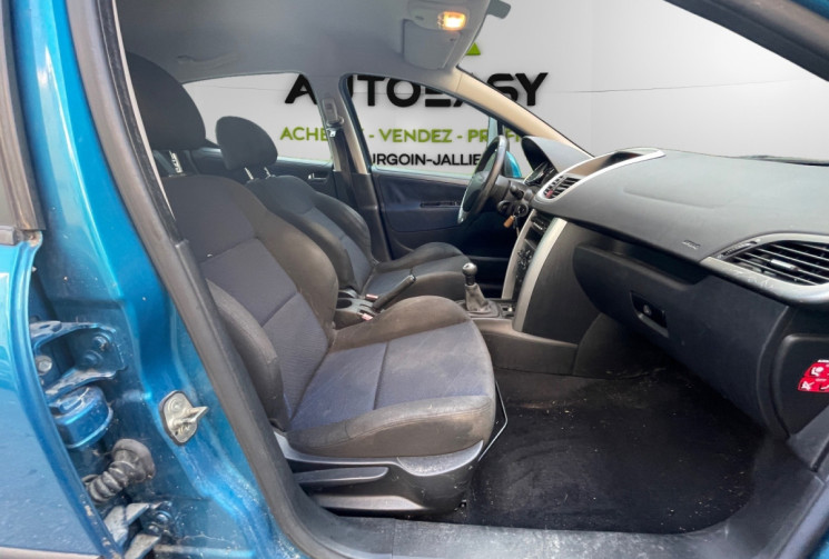 Peugeot 207 1.4i / 88 CH / PREMIÈRE MAIN / CLIM