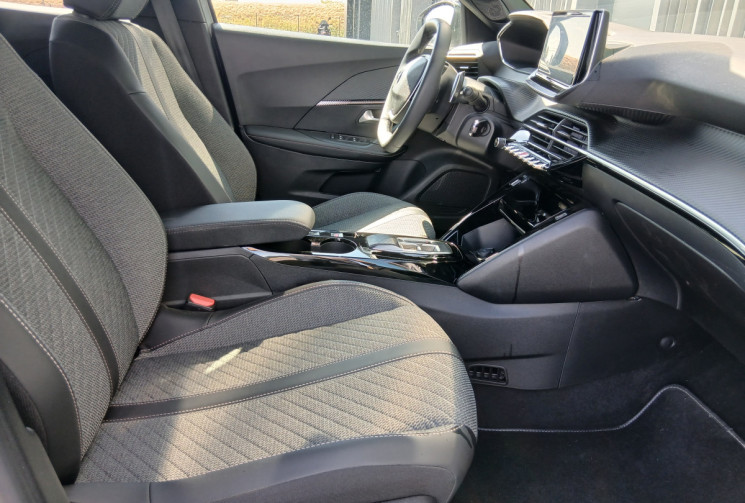 Peugeot 2008 Phase 2 1.2 Hybrid e-DSC6 ALLURE