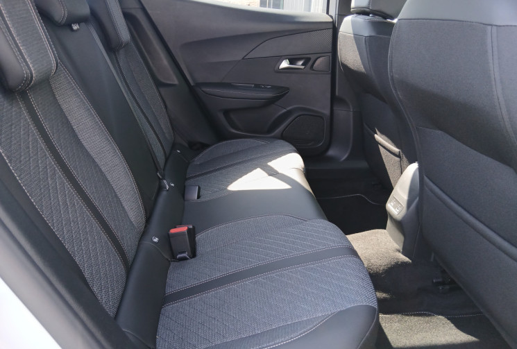 Peugeot 2008 Phase 2 1.2 Hybrid e-DSC6 136 CV ALLURE 