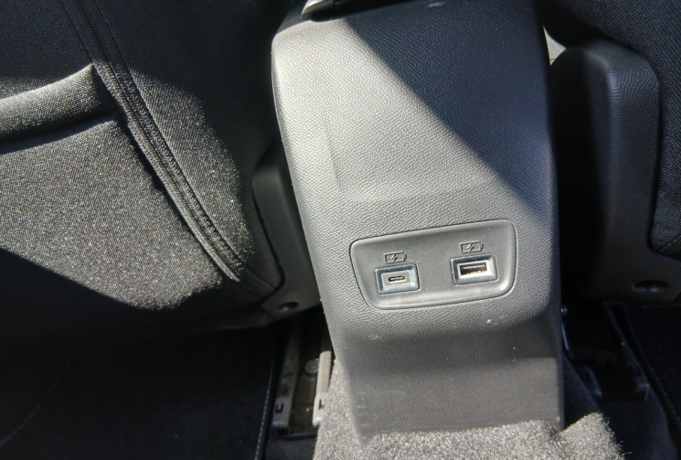 Peugeot 2008 Phase 2 1.2 Hybrid e-DSC6 136 CV ALLURE 