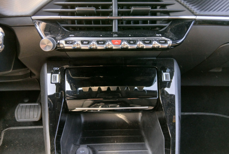 Peugeot 2008 Phase 2 1.2 Hybrid e-DSC6 136 CV ALLURE 