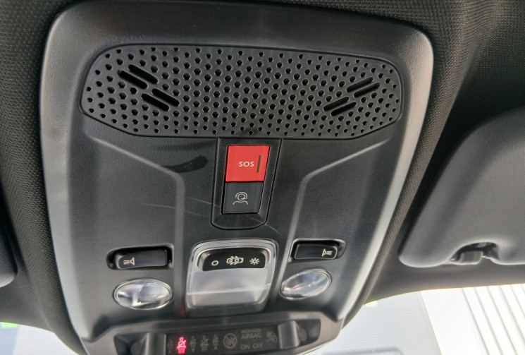 Peugeot 2008 Phase 2 1.2 Hybrid e-DSC6 ALLURE