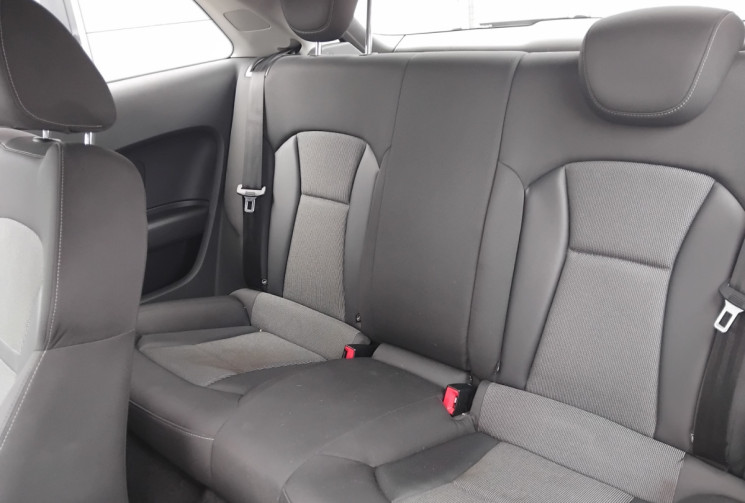 Audi A1 1.6 TDI 90 ch Ambition Luxe  - Suivi complet AUDI - FR
