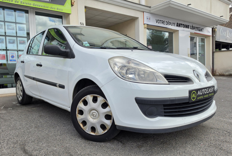 Renault Clio 1.5 dCi 70 ch Authentique 5p Distribution ok  Dossier d'entretien