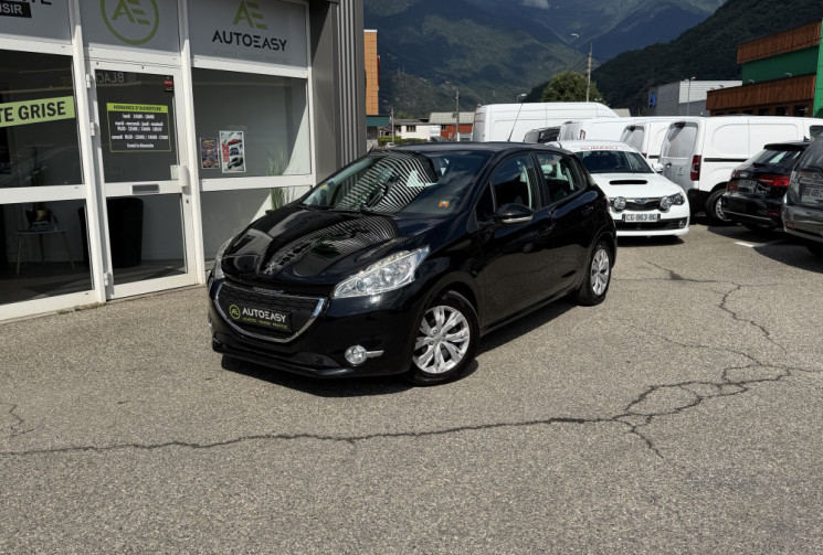 Peugeot 208 1.6 HDI 92 Allure 5 Portes
