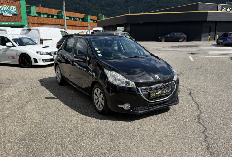 Peugeot 208 1.6 HDI 92 Allure 5 Portes