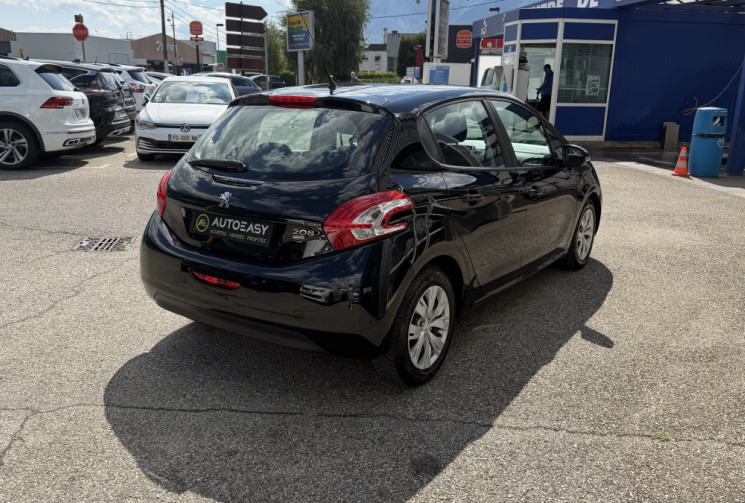Peugeot 208 1.6 HDI 92 Allure 5 Portes