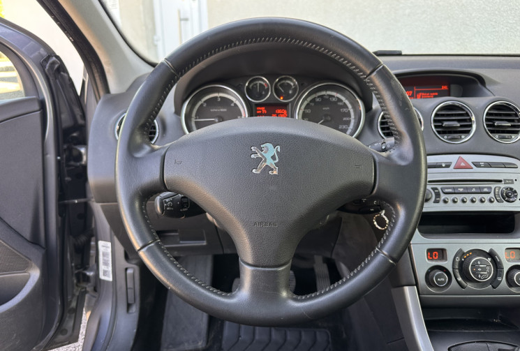 Peugeot 308 T7 SW 1.6 HDi 112 cv BVM6 / 7 PLACES