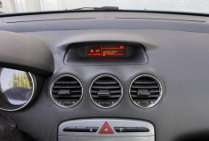 Peugeot 308 T7 SW 1.6 HDi 112 cv BVM6 / 7 PLACES