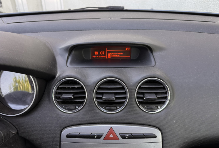 Peugeot 308 T7 SW 1.6 HDi 112 cv BVM6 / 7 PLACES