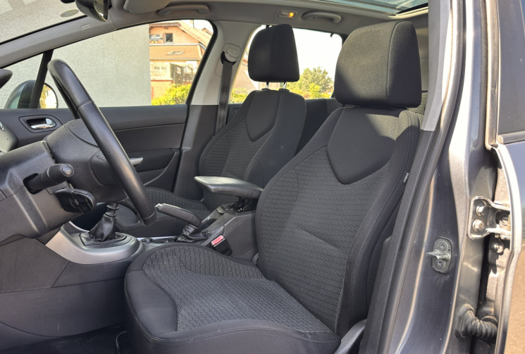 Peugeot 308 T7 SW 1.6 HDi 112 cv BVM6 / 7 PLACES