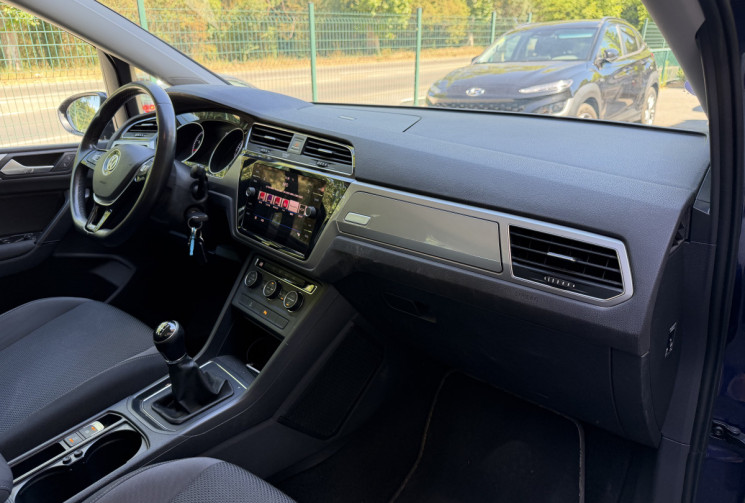 Volkswagen Touran 1.0 TSI 115 TrendLine 7 Places / CarPlay / Radar de recul / Entretien OK