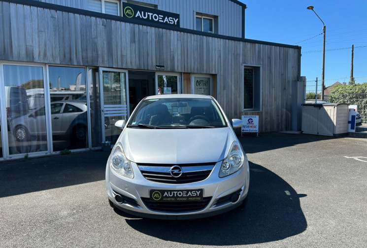 Opel Corsa  1.2 80CV / COSMO / CHAINE DE DISTRIBUTION / ENTRETIEN A JOUR / GARANTIE 12 MOIS 