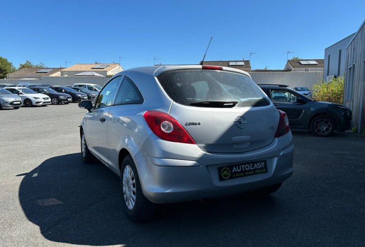 Opel Corsa  1.2 80CV / COSMO / CHAINE DE DISTRIBUTION / ENTRETIEN A JOUR / GARANTIE 12 MOIS 