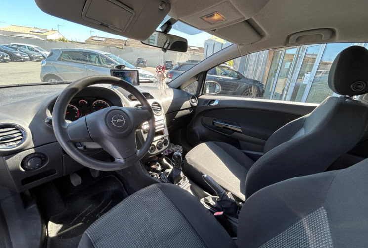 Opel Corsa  1.2 80CV / COSMO / CHAINE DE DISTRIBUTION / ENTRETIEN A JOUR / GARANTIE 12 MOIS 
