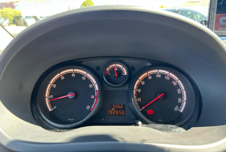 Opel Corsa  1.2 80CV / COSMO / CHAINE DE DISTRIBUTION / ENTRETIEN A JOUR / GARANTIE 12 MOIS 