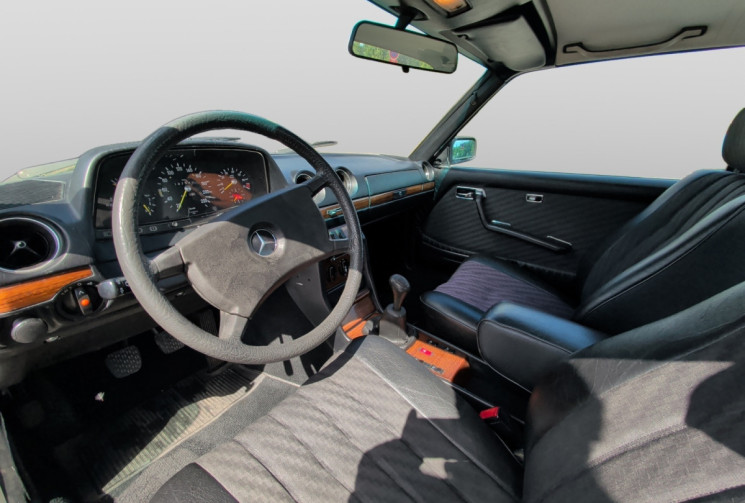 Mercedes 280 280 ce 2.8 185 cv boite mécanique 5 rapports / echange possible 