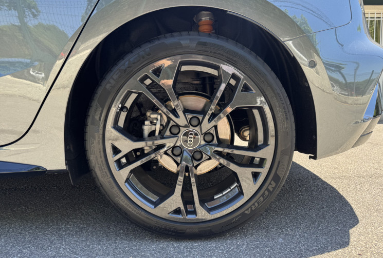 Audi A3 SPORTBACK S-Line 35 TFSi 150 S-Tronic / NEUVE / Toit ouvrant / Sonos / 360° / Garantie 12/27