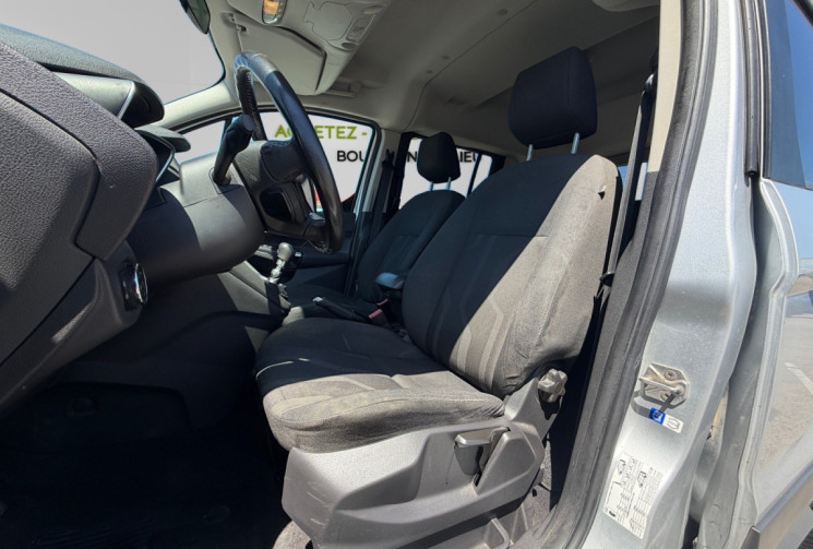 Ford Tourneo Connect 1.5 TDCI / 120 CH / TREND / DISTRIB 2023 