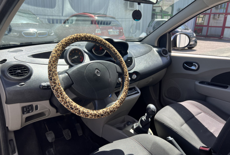 Renault Twingo II 1.2 i 60 cv