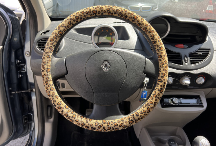 Renault Twingo II 1.2 i 60 cv