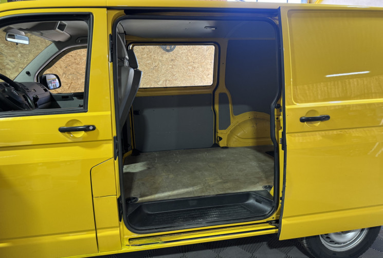 Volkswagen Transporter T5 2l TDI GARANTIE 12 MOIS