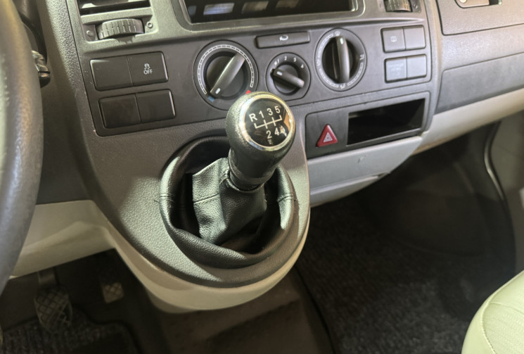 Volkswagen Transporter T5 2l TDI GARANTIE 12 MOIS