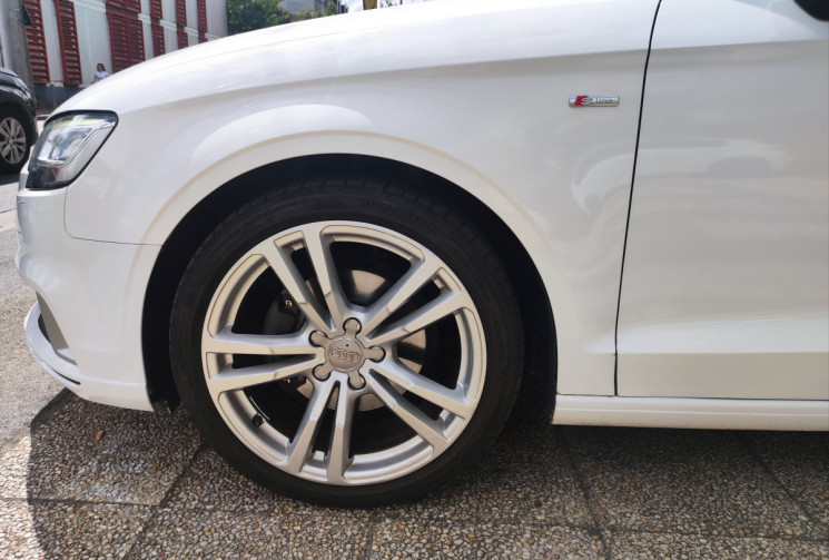 Audi A3 Cabriolet 1.5 150 ch TFSI DSG-7 S-LINE - SUIVI AUDI