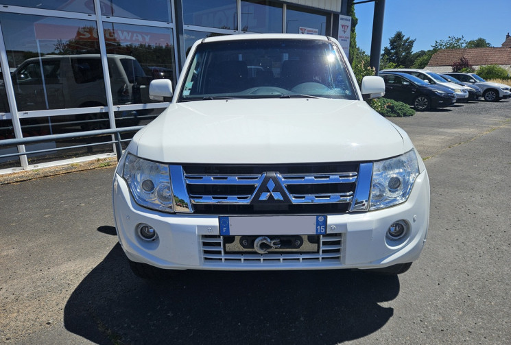 Mitsubishi Pajero IV 3.2 DI-D 200 COURT 3P BVM