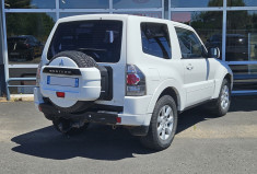 Mitsubishi Pajero IV 3.2 DI-D 200 COURT 3P BVM