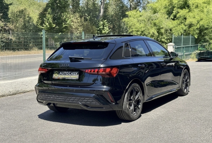 Audi A3 SPORTBACK S-Line 35 TFSi 150 S-Tronic / NEUVE / Toit ouvrant / Sonos / 360° / Garantie 12/27