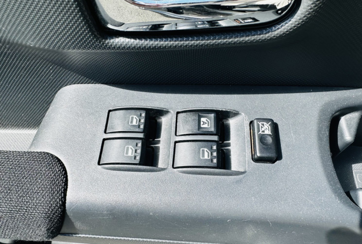 Daihatsu MATERIA 1.5l 103ch 1ère main / Moteur et châssis Toyota / Climatisation