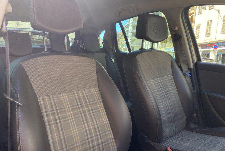 Renault CLIO ESTATE  1.5 dCi 88 CH XV De France