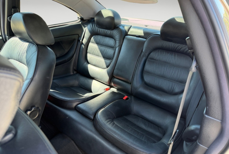 Peugeot 406 3.0i V6 PACK BOITE AUTOMATIQUE / SIEGES CHAUFFANTS