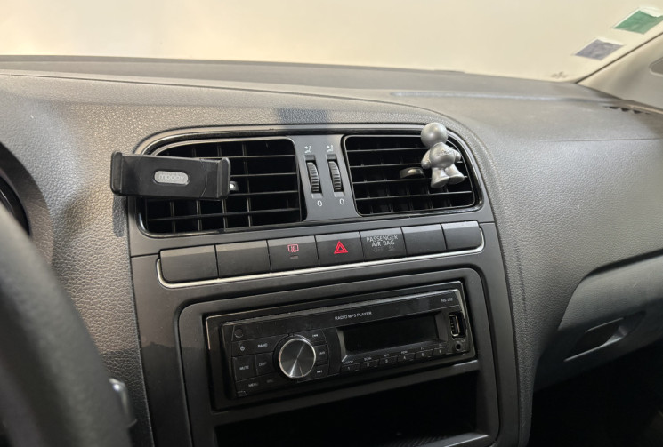 Volkswagen Polo 1.2 TDI 75ch  Confortline  / entretien à jour